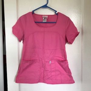 Sketchers scrub top